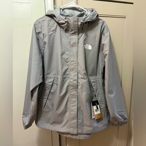 BNWT The North Face Jacket/ Raincoat/ Shell